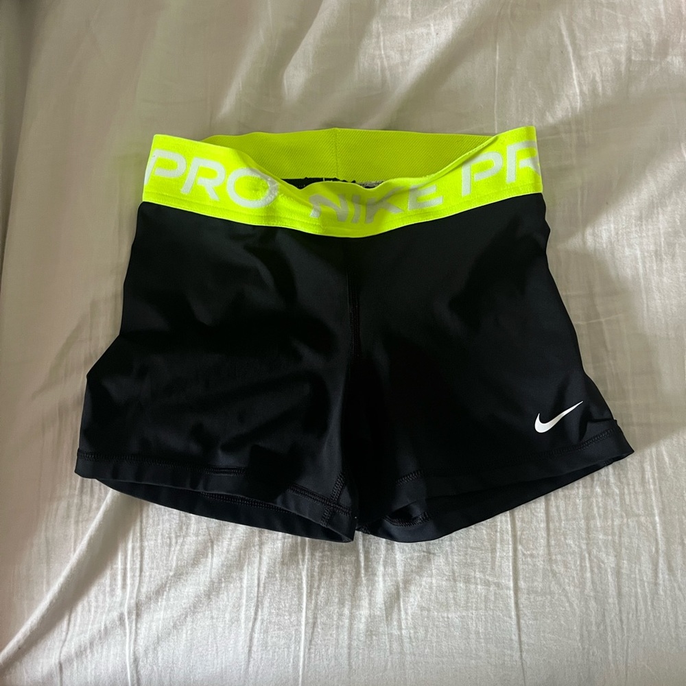 S Nike Pros